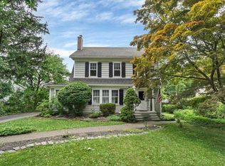 34 Ferris Ln, Poughkeepsie, NY 12601