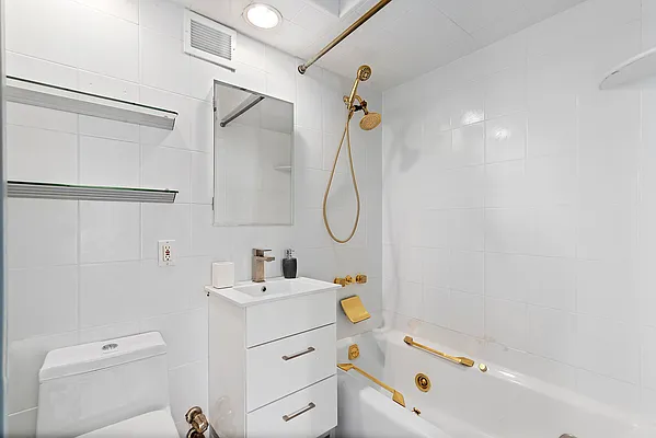 Sold by Douglas Elliman | media 18