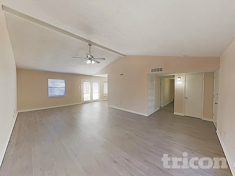 17503 Nordway Dr — Photo 3