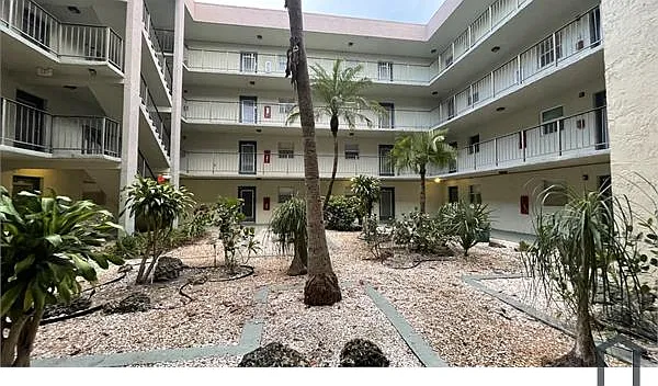 1800 N Lauderdale Ave #1111 — Photo 8