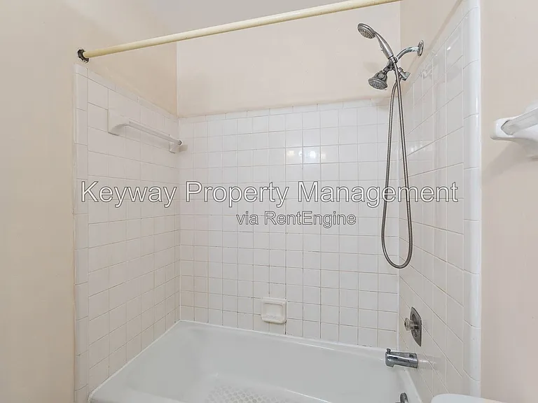 344 Folkstone Cir — Photo 15