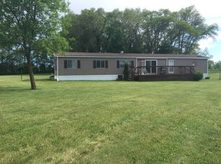 15302 Edenview Dr, Eden Valley, MN 55329
