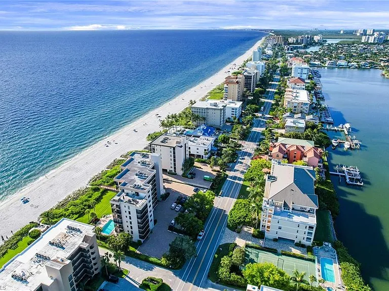 9375 Gulf Shore Dr #602 — Photo 2