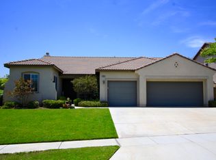 1692 Camino Largo St, Corona, CA 92881