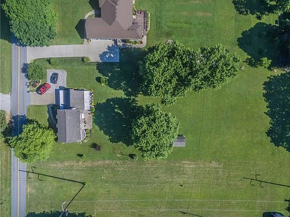 3rd image of 2530 Chapeze Ln
