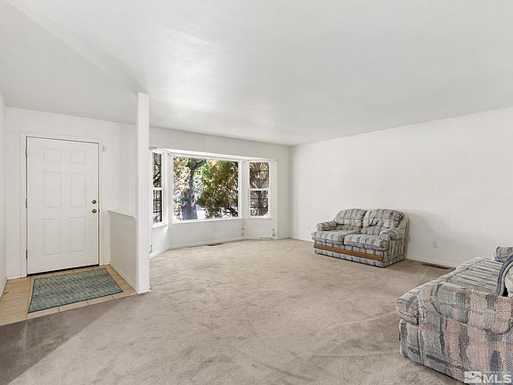 3rd image of 3998 Sweetwater Dr