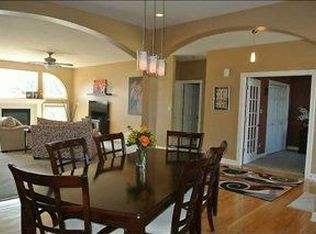 835 SE Mapleleaf Ln, Waukee, IA 50263