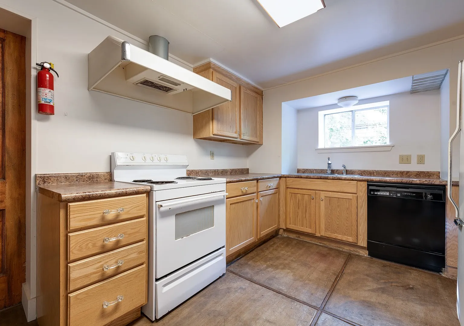 1501 West 9th Street — Photo 3
