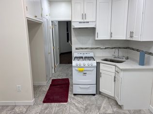 564 35th St APT 3W, Union City, NJ 07087