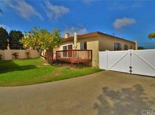 327 S Meadows Ave, Manhattan Beach, CA 90266