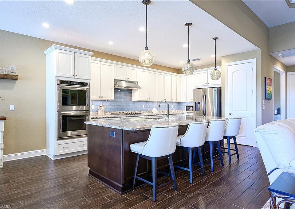 1st image of 10505 Valencia Lakes DR