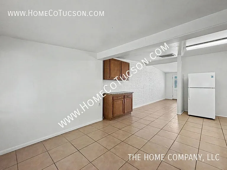 4938 S Highland Dr — Photo 8