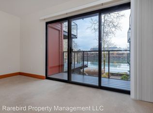 810 NW Naito Pkwy APT F12, Portland, OR