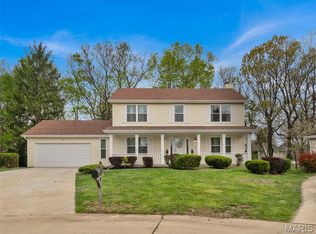 137 Inglenook Ct, Saint Charles, MO 63304