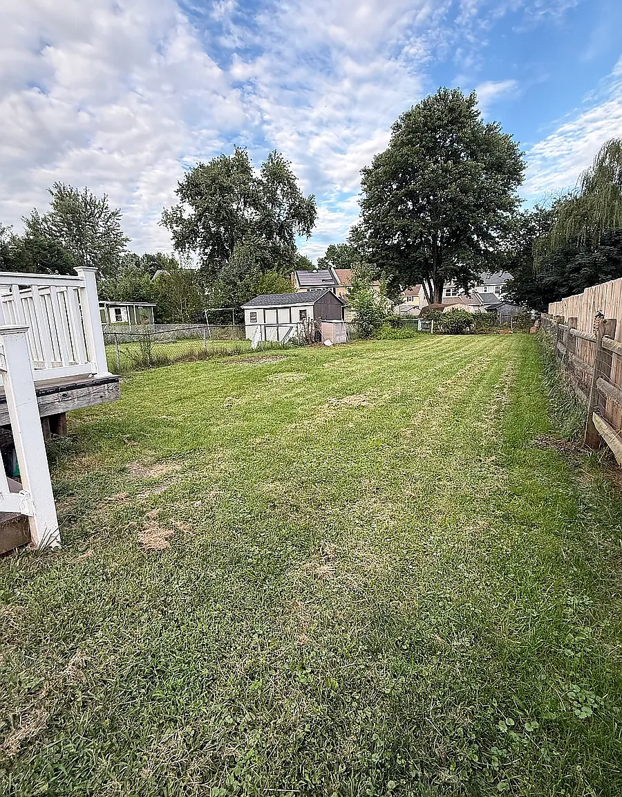 5 bed, 3.5 bath, 2324 sqft, $3,100 — Photo 3