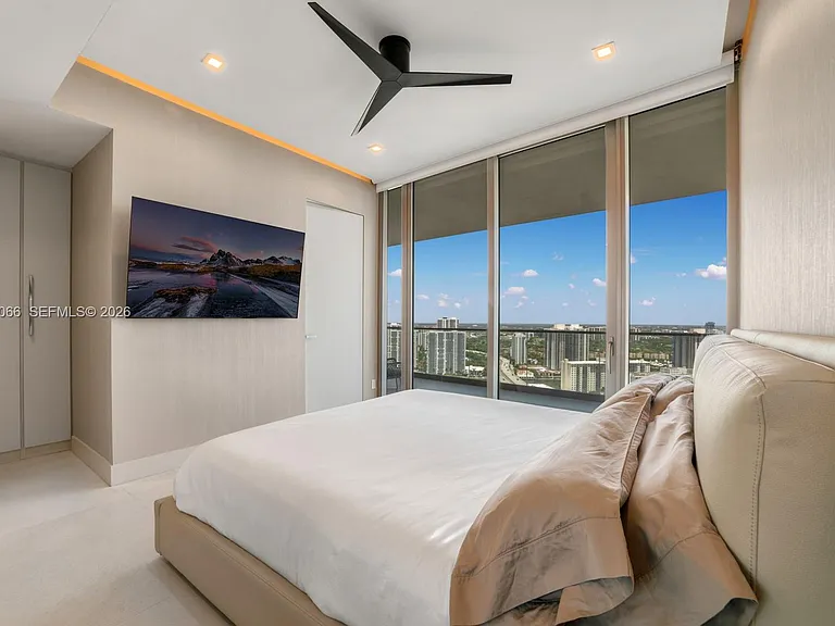 18975 Collins Ave #3000 — Photo 20
