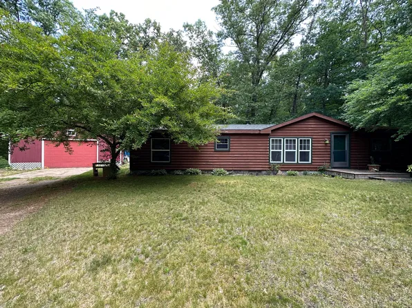 4925 118th Ave, Fennville, MI 49408