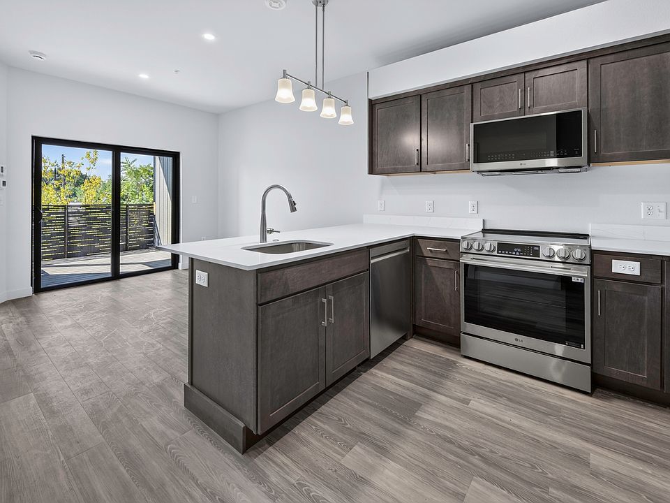 1st image of 2301 Pearl St APT 6