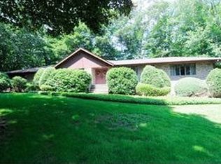 726 Hickory Hill Rd, Franklin Lakes, NJ 07417
