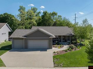 301 Tanager Rd, Mankato, MN 56001