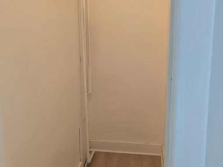 121 Saratoga St #3 — Photo 12