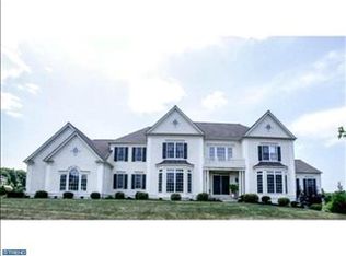 18 Pyle Ln, Malvern, PA 19355