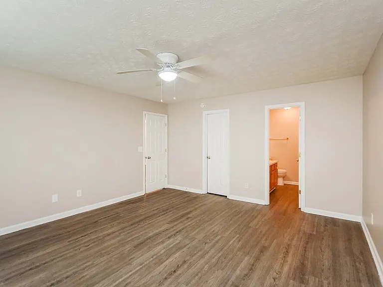 8224 Sterling Ln — Photo 10