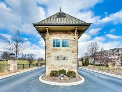 45 Willowcrest Dr #45, Oak Brook, IL, 60523