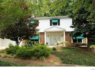 1222 Cedar Creek Rd, Chesterfield, MO 63017