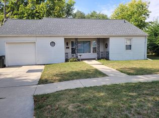 805 3rd St, La Porte City, IA 50651