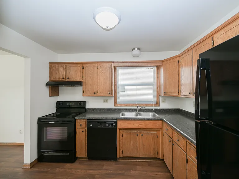Northern Valley Apartments — Photo 4