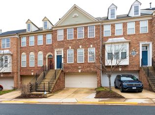 4609 Fair Valley Dr, Fairfax, VA 22033