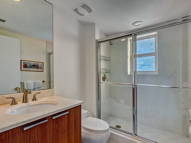 2640 Lake Shore Dr #2014 — Photo 38