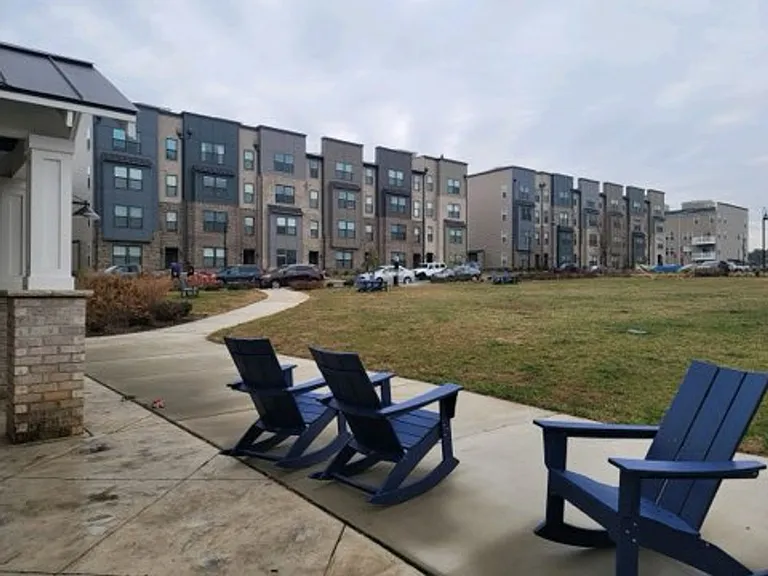 2747 Saint Elias Dr #B — Photo 13