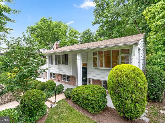 4th image of 3007 McComas Ave