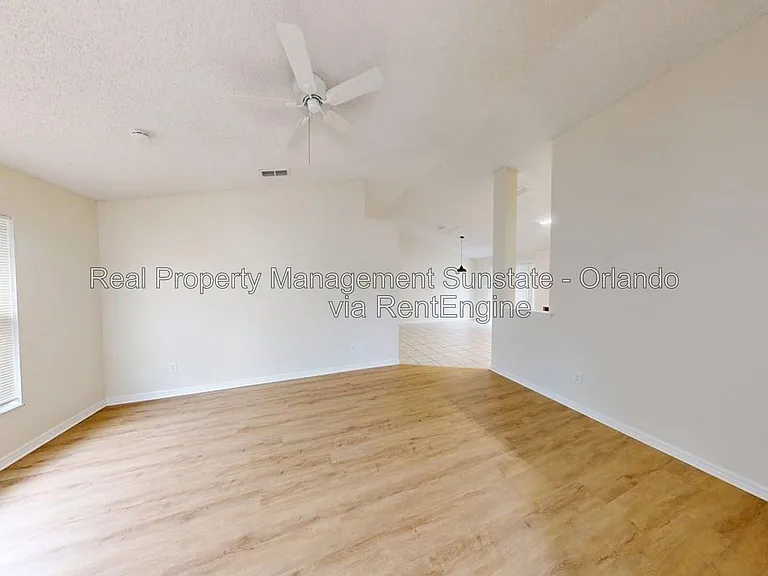 9711 Red Clover Ave — Photo 2
