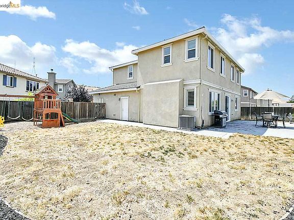 5th image of 21 Baritan Bay Ct