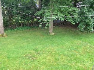 1184 Meriden Rd, Waterbury, CT 06705