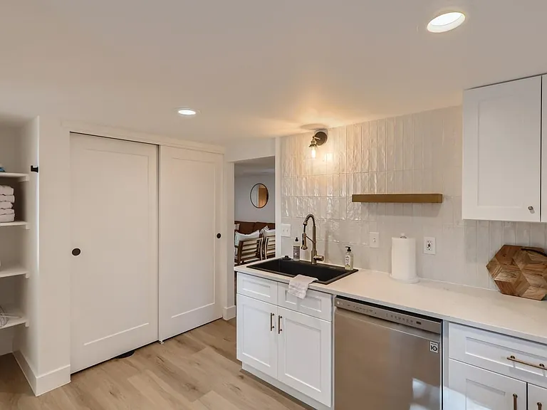 4672 Everett Ct #B — Photo 15