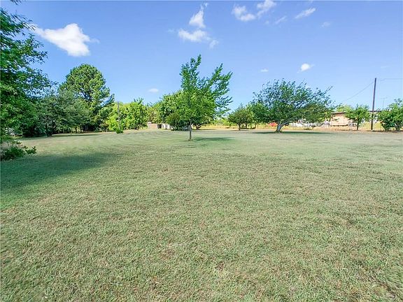 5th image of 3820 S Burleson Blvd