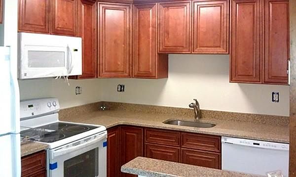 2nd image of 30 Rich St APT 31