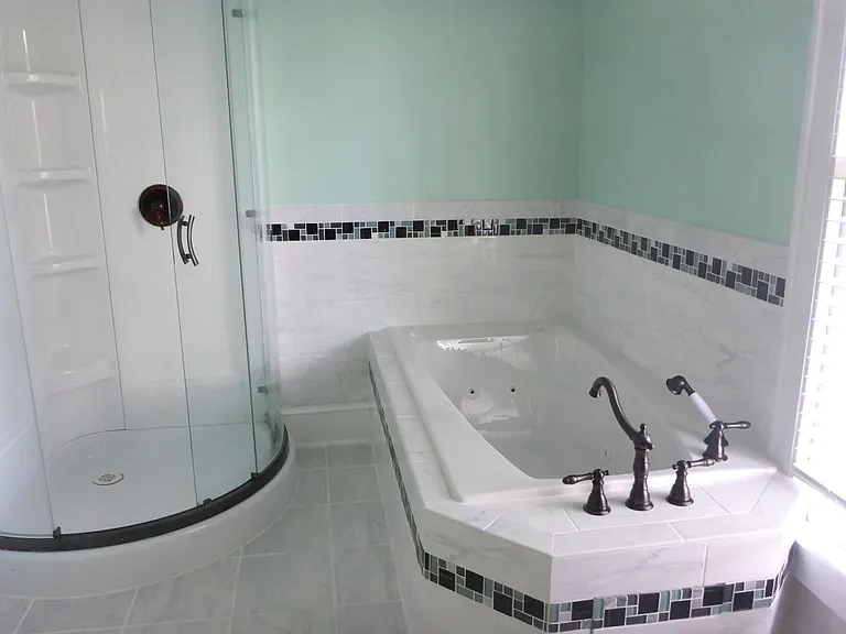 Masterbath jetted tub and shower