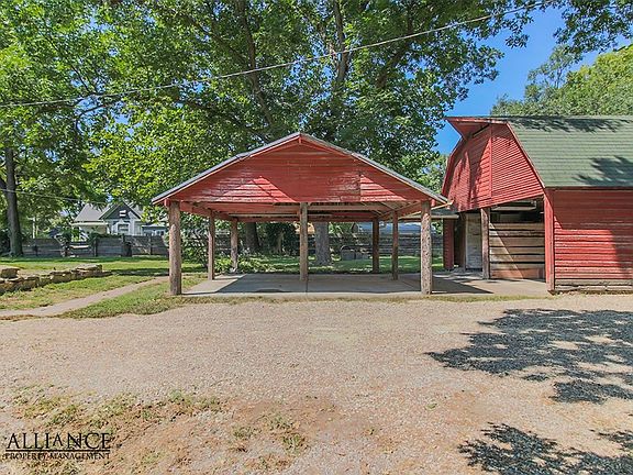 5th image of 412 Bluemont Ave #412