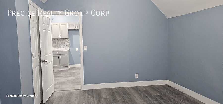 1st image of 14 Saratoga Ave Floor 3