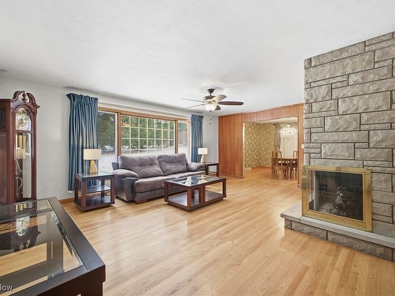 4th image of 3323 Shirley Rd