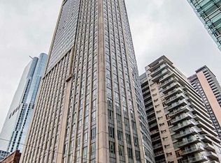 210 Victoria St #3410, Toronto, ON M5B 2R3