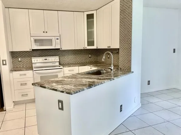 7519 S Oriole Boulevard #101, Delray Beach, FL 33446