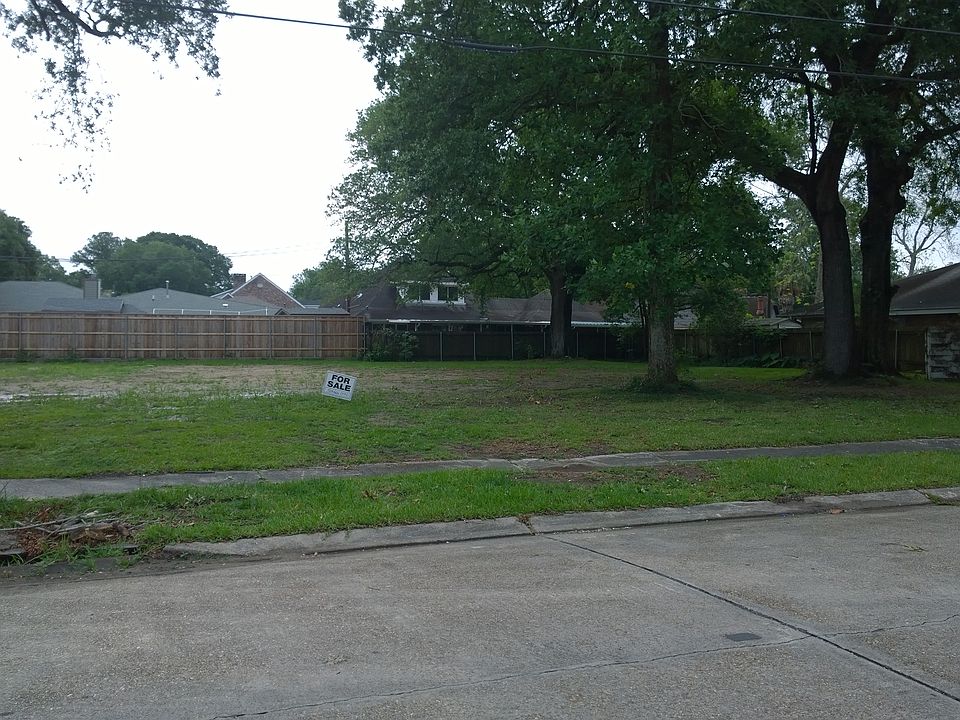 2nd image of 621 Celeste Ave
