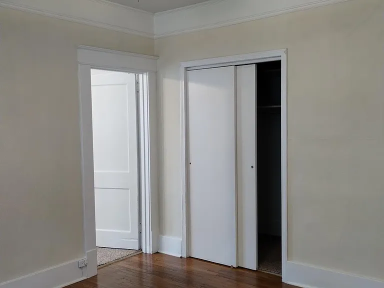 Middle bedroom with walk in closet