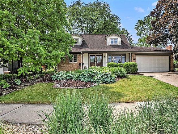 2nd image of 1517 Pauline Blvd